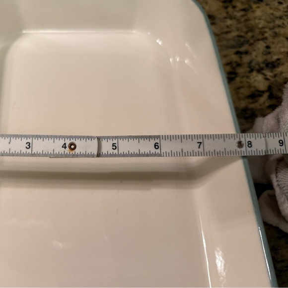 Pfaltzgraff 2 QT Rectangular Baker in the Juniper pattern with green trim. - Picture 5 of 5